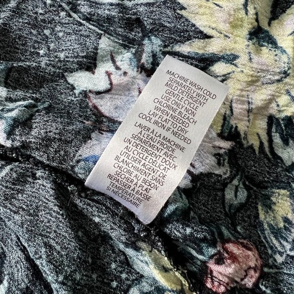 O'Neill - loose top - beach cover up - Picture 9 of 9